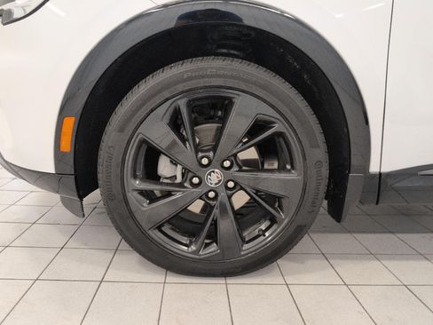 Used 2023 Buick Envision Essence w/ Sport Touring Package AWD/4WD image 4
