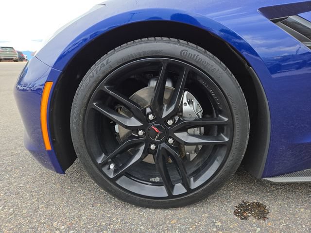 Used 2018 Chevrolet Corvette Stingray Coupe w/ Carbon Flash Badge Package RWD image 7