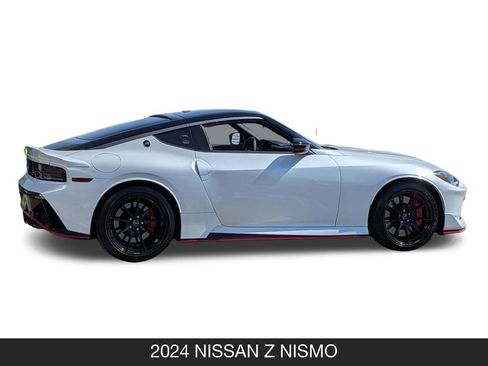 Certified 2024 Nissan Z NISMO w/ Floor Mat Package RWD image 6