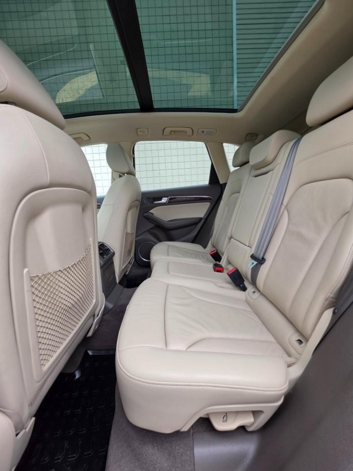 Used 2016 Audi Q5 2.0T Premium Plus w/ Technology Package AWD/4WD image 12