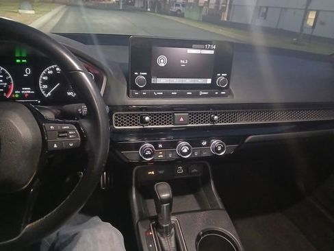 Used 2023 Honda Civic Sport image 25