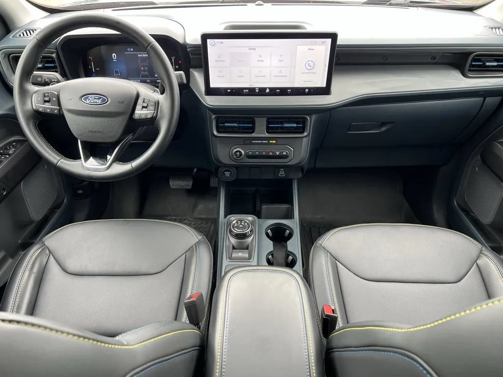 Used 2025 Ford Maverick Lobo AWD/4WD image 21