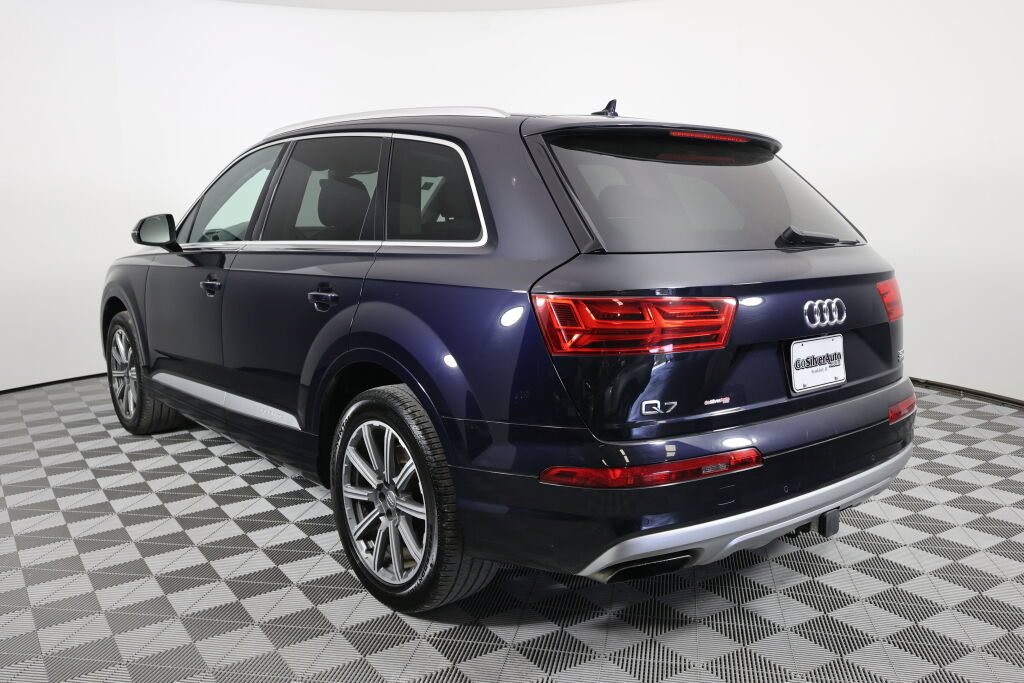 Used 2017 Audi Q7 3.0T Premium Plus w/ Premium Plus Package AWD/4WD image 4