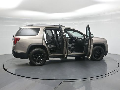 Used 2022 GMC Acadia AT4 w/ Trailering Package AWD/4WD image 5