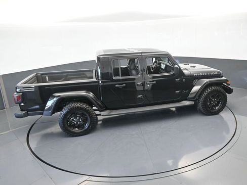 Used 2025 Jeep Gladiator Sport image 52