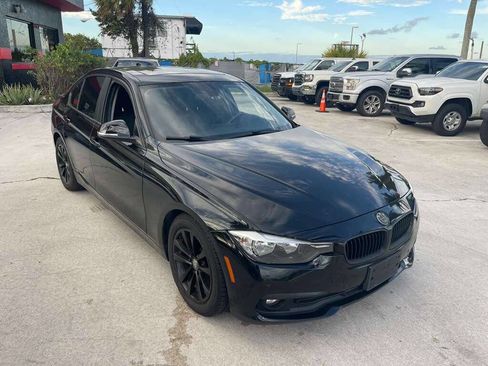 Used 2017 BMW 320i xDrive Sedan image 3