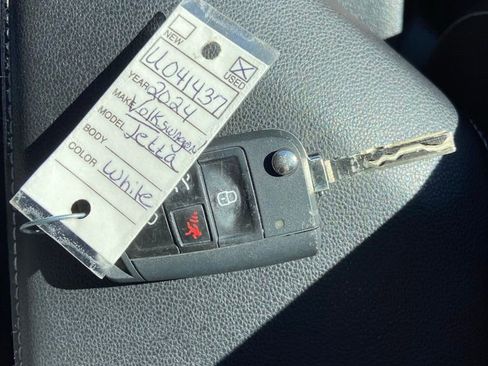 Used 2024 Volkswagen Jetta S image 30