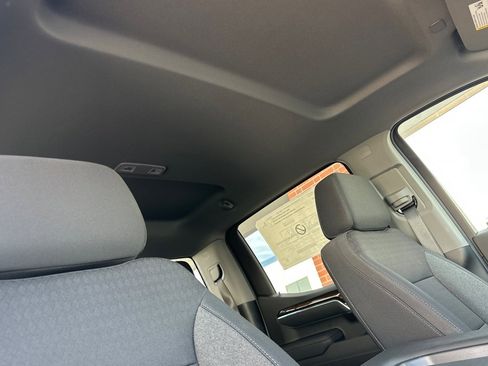 New 2025 GMC Sierra 1500 Elevation image 17