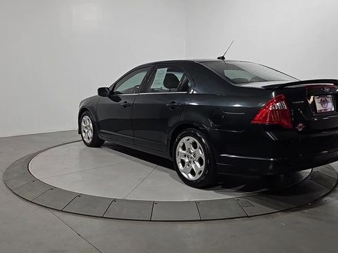 Used 2010 Ford Fusion SE image 3