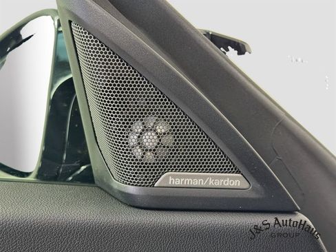 Used 2025 BMW M2 w/ Lighting Package RWD image 23