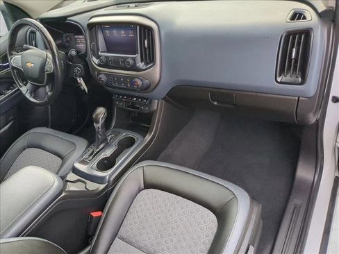 Used 2022 Chevrolet Colorado Z71 w/ Safety Package image 27