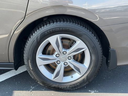 Used 2019 Honda Odyssey EX image 28