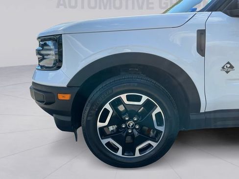 Used 2023 Ford Bronco Sport Outer Banks w/ Tech Package AWD/4WD image 4