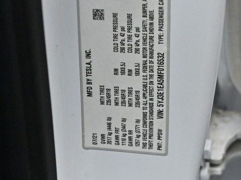 Used 2021 Tesla Model 3 Standard Range Plus RWD image 35