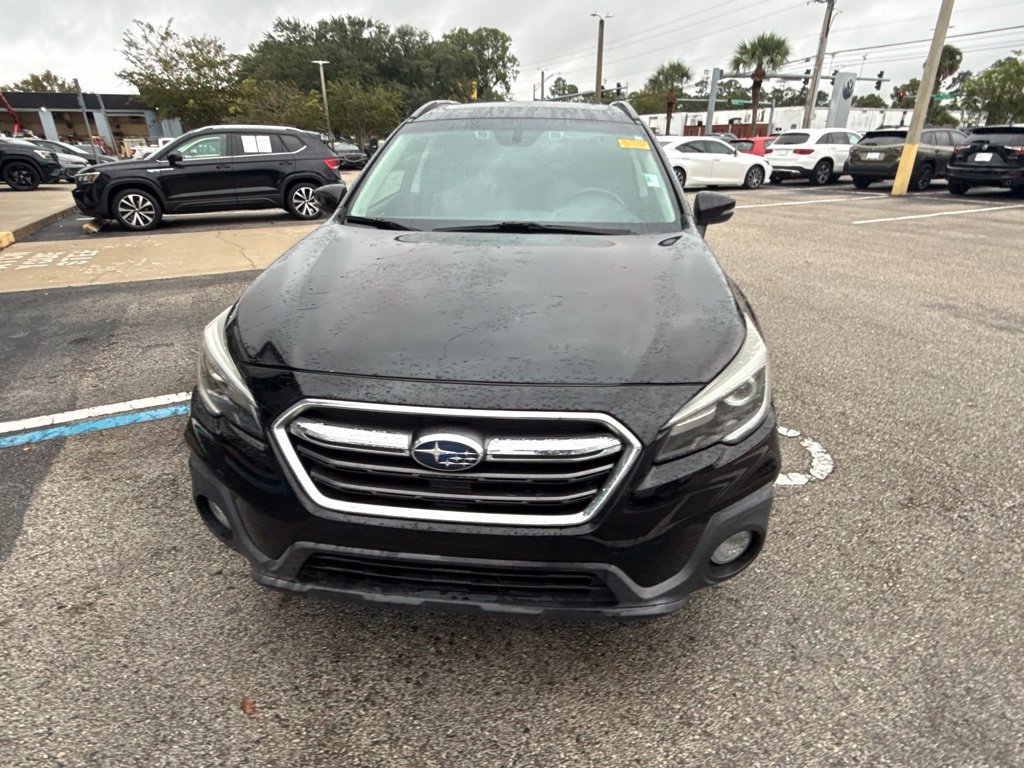 Used 2019 Subaru Outback 3.6R Touring AWD/4WD image 5