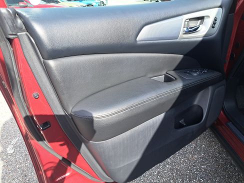 Used 2017 Nissan Pathfinder SL w/ SL Tech Package image 16