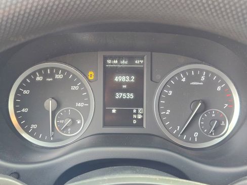 Used 2023 Mercedes-Benz Metris image 19