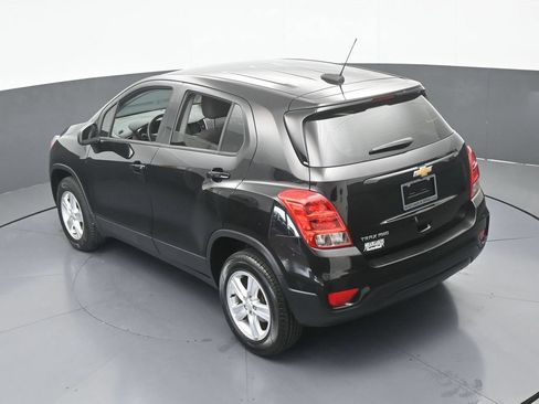 Used 2022 Chevrolet Trax LS AWD/4WD image 42