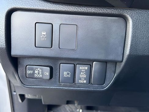 Used 2020 Toyota Tacoma TRD Sport w/ Blackout Package image 36