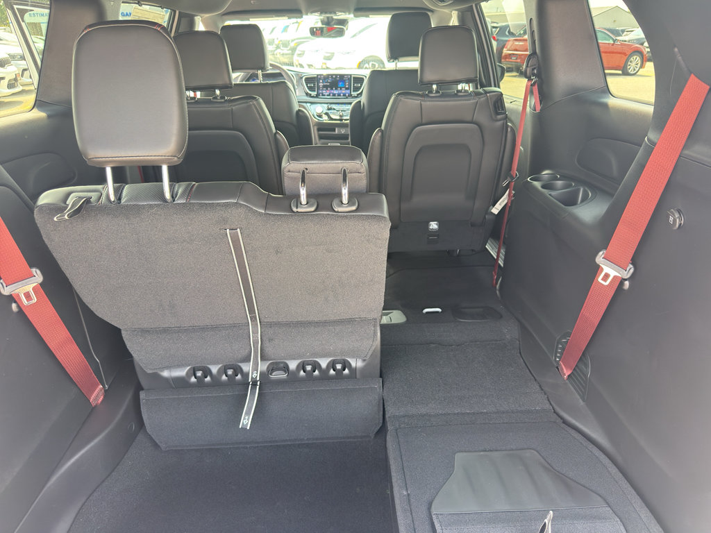 New 2027 Chrysler Pacifica Select FWD image 36