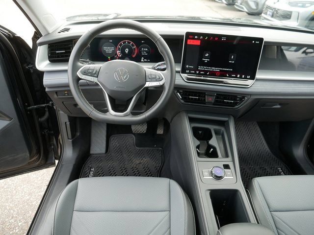 Certified 2026 Volkswagen Tiguan SE AWD/4WD image 21