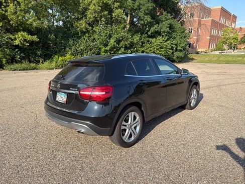 Used 2020 Mercedes-Benz GLA 250 4MATIC image 22