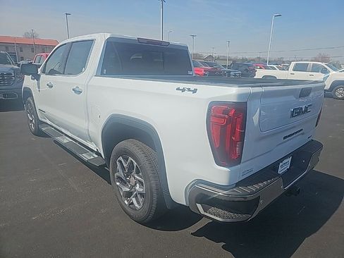 New 2026 GMC Sierra 1500 SLT w/ SLT Premium Plus Package AWD/4WD image 7