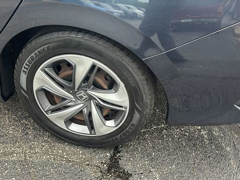 Used 2019 Honda Civic LX image 9
