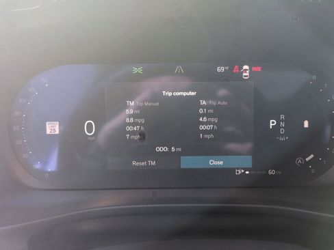 New 2026 Volvo XC40 B5 Plus w/ Protection Package Premier image 17