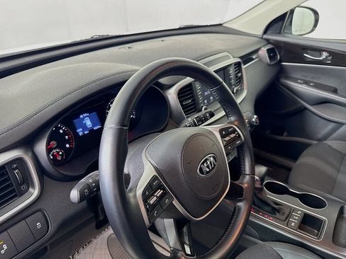 Used 2020 Kia Sorento S AWD/4WD image 9