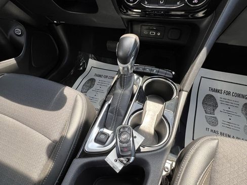 Used 2022 Buick Encore GX Select w/ Advanced Technology Package image 27