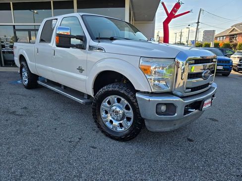 Used 2014 Ford F250 Lariat w/ Chrome Package AWD/4WD image 2