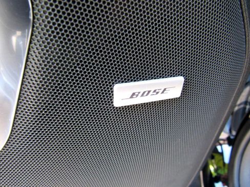 Used 2023 GMC Yukon SLT image 17