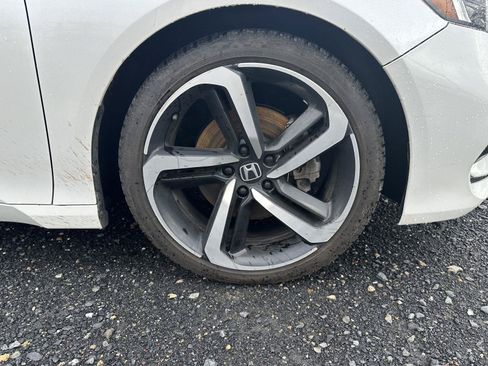 Used 2019 Honda Accord Sport image 10