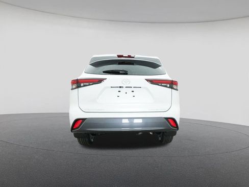 New 2026 Toyota Highlander Limited image 23