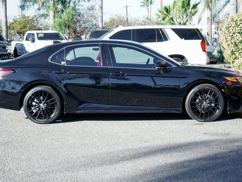 Used 2022 Toyota Camry XSE image 10