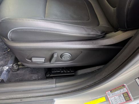 Used 2022 Hyundai Tucson Limited AWD/4WD image 22