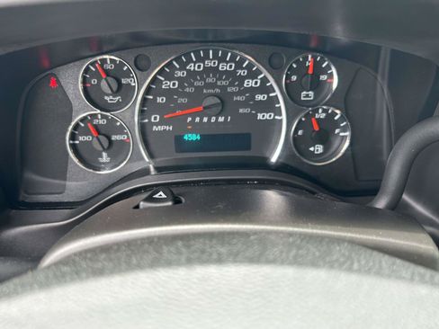Used 2025 Chevrolet Express 3500 LT w/ LT Preferred Equipment Group RWD image 20