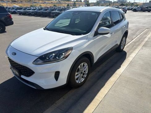 Used 2020 Ford Escape SE AWD/4WD image 3