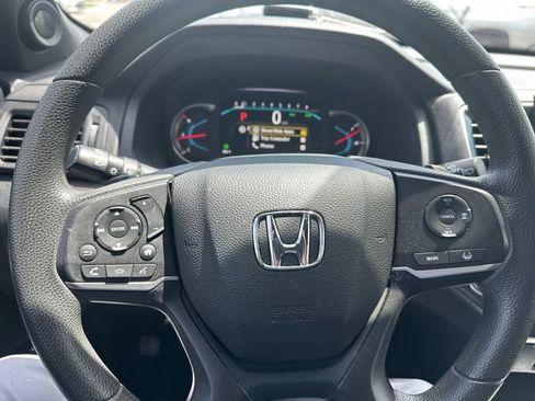 Used 2022 Honda Pilot Sport image 14