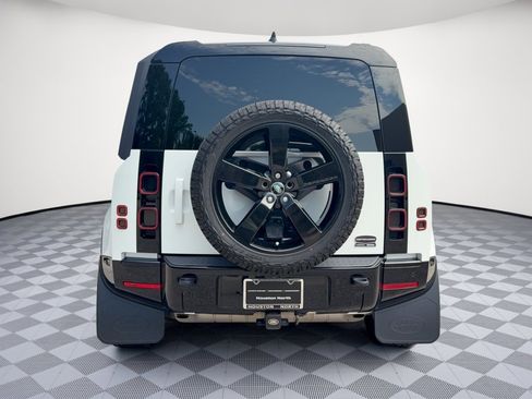 Used 2023 Land Rover Defender 90 X-Dynamic SE AWD/4WD image 11