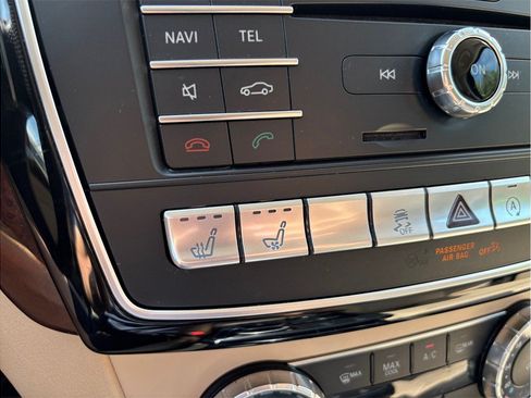 Used 2018 Mercedes-Benz GLS 450 4MATIC image 34