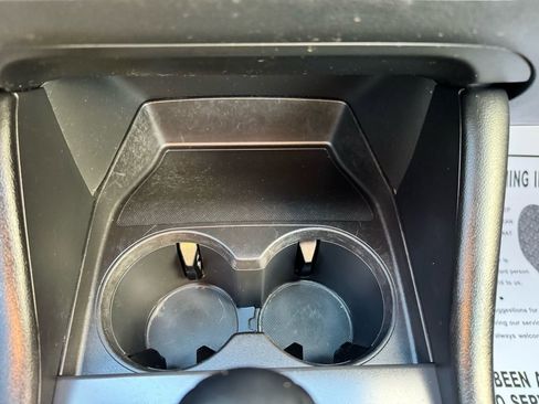 Used 2022 MAZDA MAZDA3 s image 24