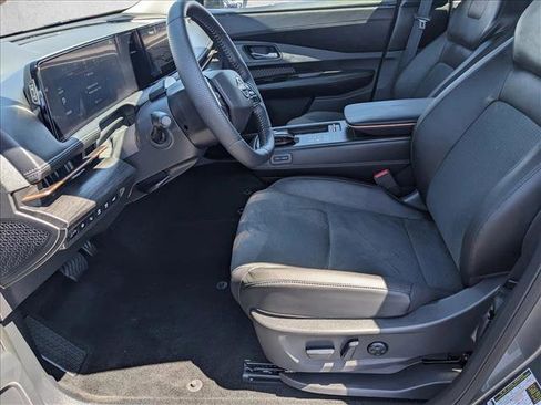 Used 2023 Nissan Ariya FWD image 14