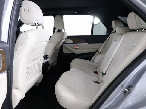 Certified 2025 Mercedes-Benz GLE 450 4MATIC image 39