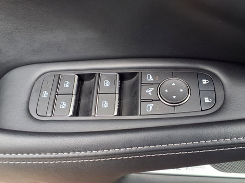 Used 2025 INFINITI QX60 Luxe w/ Black Edition image 8