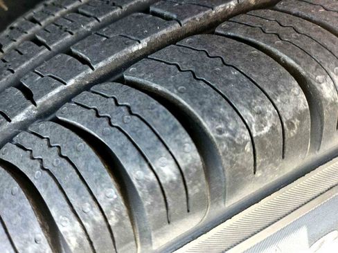 Used 2014 Chevrolet Equinox LT w/ Driver Convenience Package image 36