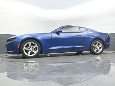 Used 2021 Chevrolet Camaro LT w/ Technology Package RWD image 35
