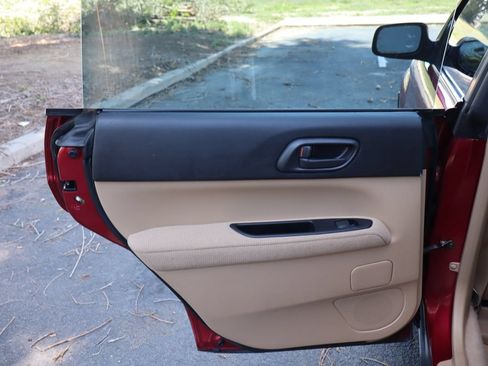 Used 2004 Subaru Forester 2.5X AWD/4WD image 24