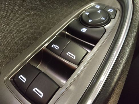 Used 2020 Chevrolet Malibu LT FWD image 27